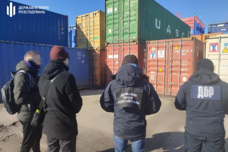 На Одеській митниці виявлено ще майже 250 прихованих від розмитнення контейнерів